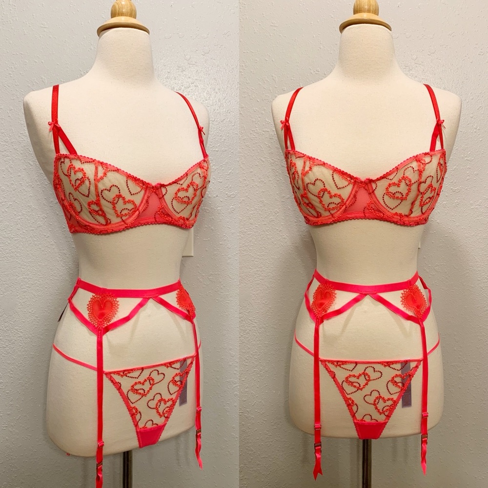 Savage X Fenty Valentines Lingerie Set